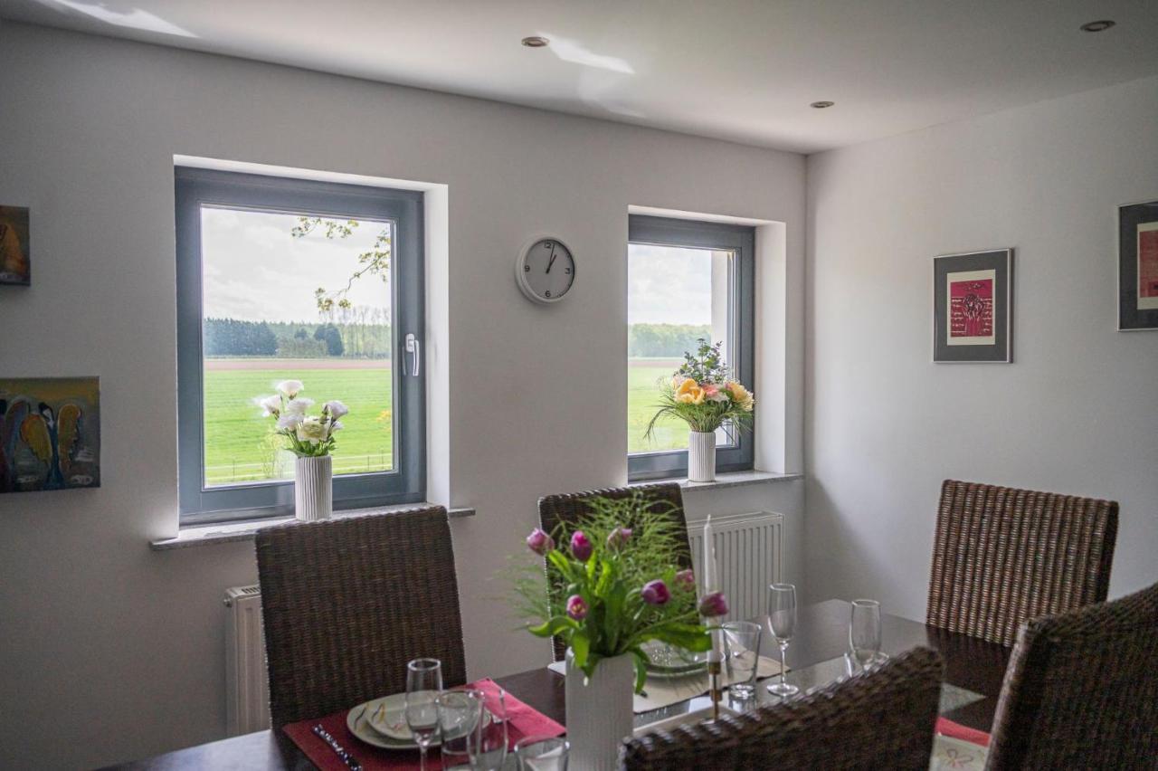 Ferienwohnung Die Paradiesische Kleve  Bagian luar foto